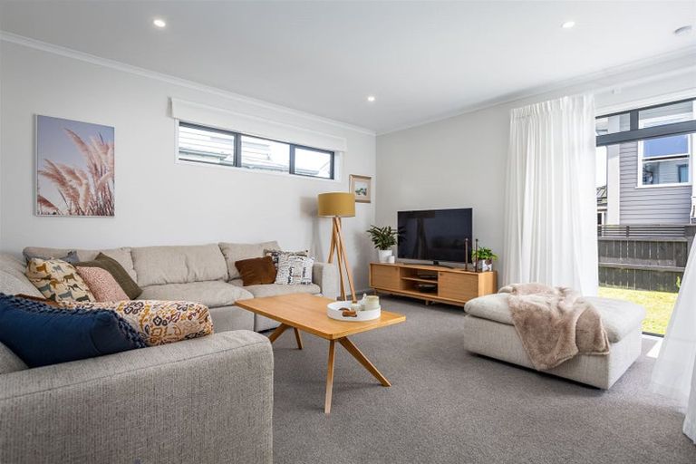Photo of property in 9 Fort Lincoln Loop, Karaka, Papakura, 2113
