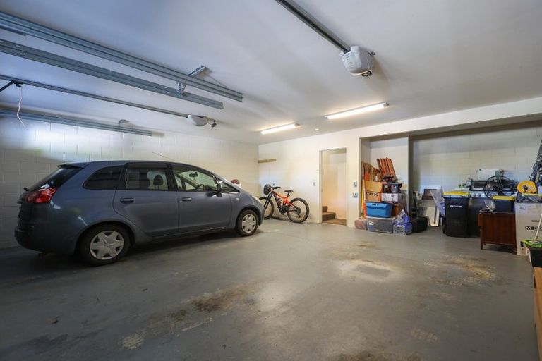 Photo of property in 355 Princes Drive, Britannia Heights, Nelson, 7010