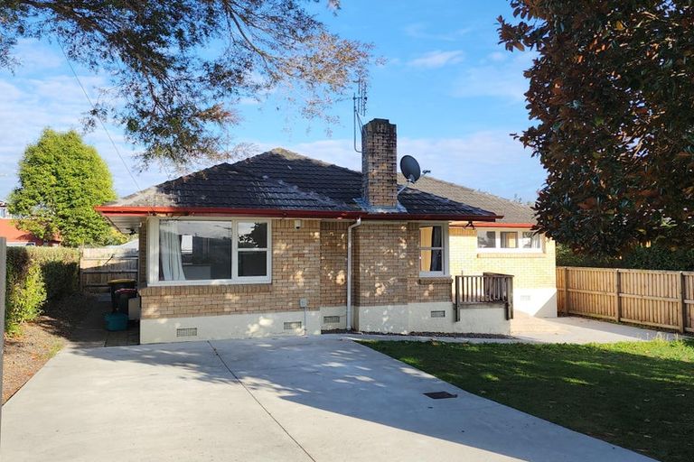 Photo of property in 11 Knighton Road, Hillcrest, Hamilton, 3216