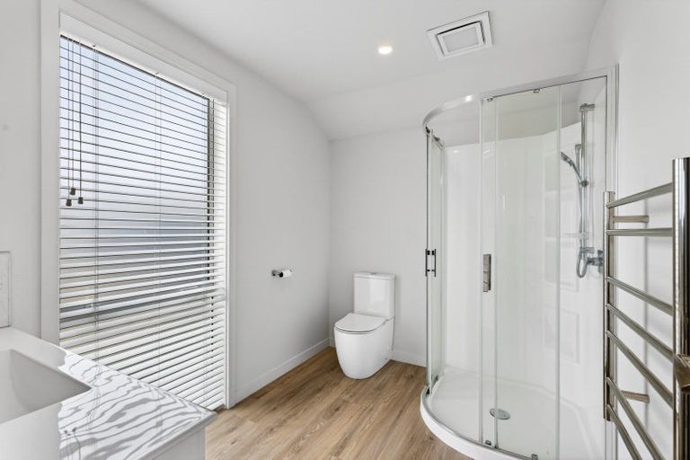 Photo of property in 77 Oak Road, Poraiti, Napier, 4112