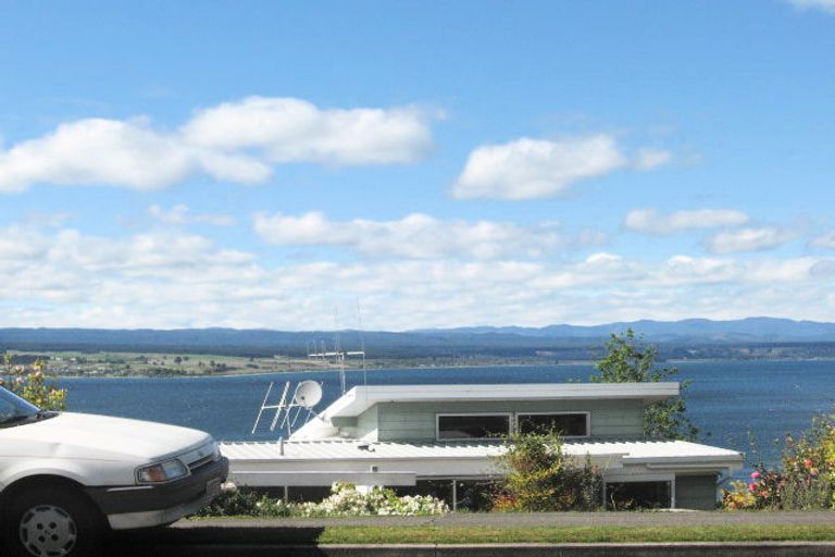 Photo of property in 65 Wakeman Road, Acacia Bay, Taupo, 3330
