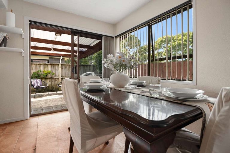 Photo of property in 7 Mahana Road, St Andrews, Hamilton, 3200