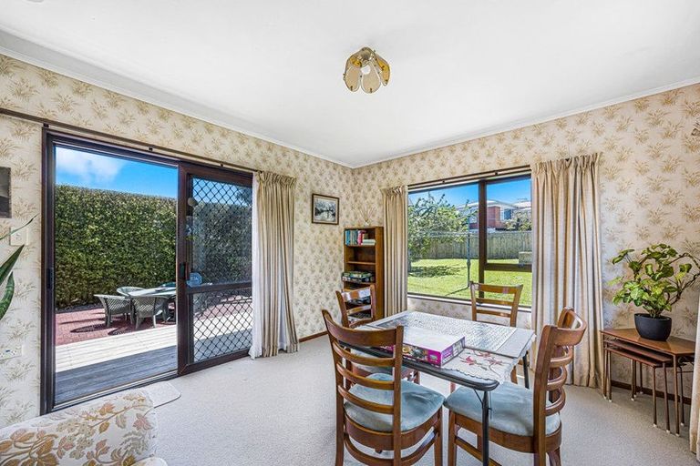 Photo of property in 39 Holland Road, Hillcrest, Auckland, 0627