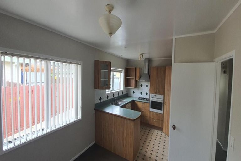 Photo of property in 1/6 Pukeko Place, Papatoetoe, Auckland, 2025