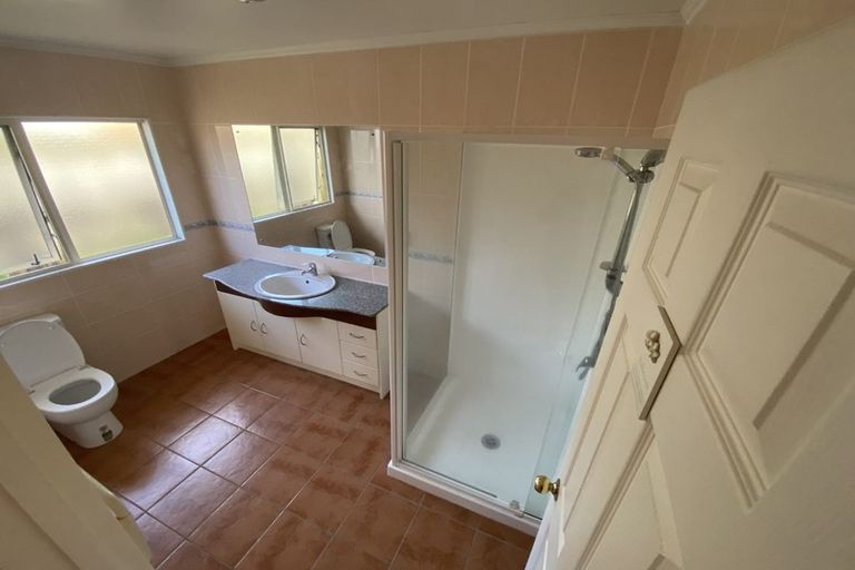 Photo of property in 22 Nuneaton Drive, Flat Bush, Auckland, 2019