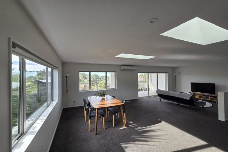 Photo of property in 3c Melia Place, Stanmore Bay, Whangaparaoa, 0932