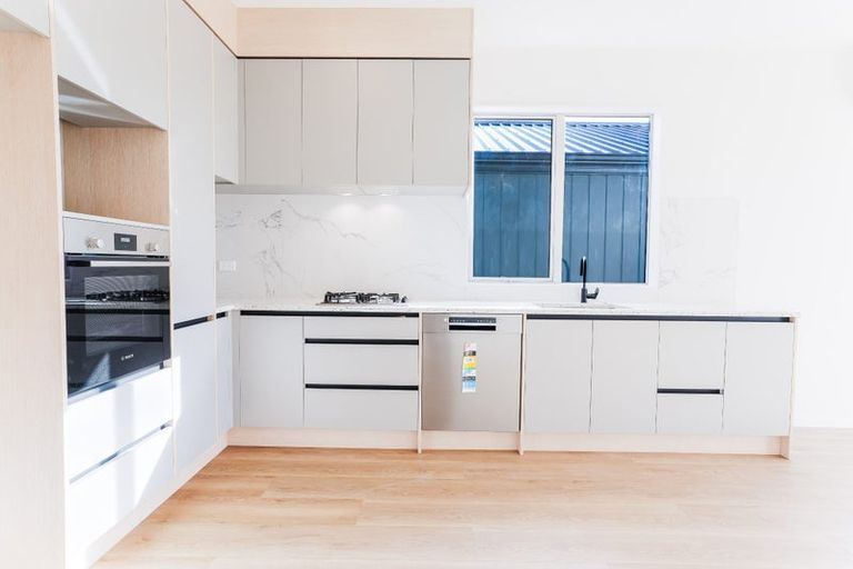 Photo of property in 39 Horokaka Street, Massey, 0614