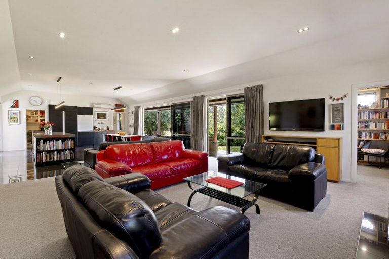 Photo of property in 45 Domain Road, Bannockburn, Cromwell, 9384