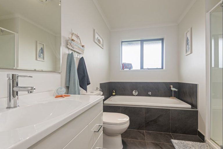 Photo of property in 119 Grey Street, Woodville, 4920