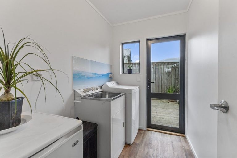 Photo of property in 10 Brendon Drive, Te Horo Beach, Otaki, 5581