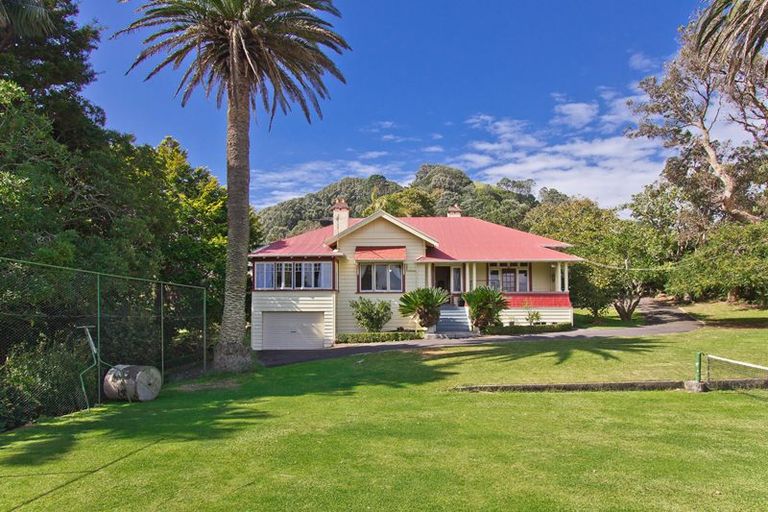 Property details for 305a Mount Eden Road, Mount Eden, Auckland, 1024