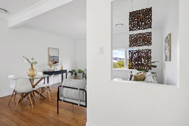 Photo of property in 35 Nevay Road, Miramar, Wellington, 6022