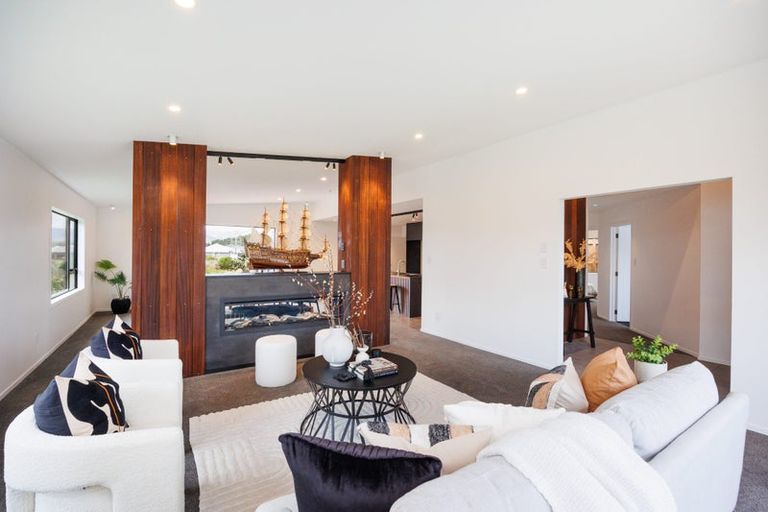 Photo of property in 26 Silicon Way, Fitzherbert, Palmerston North, 4410