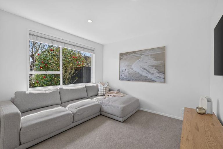 Photo of property in 2/21a Domain Terrace, Spreydon, Christchurch, 8024