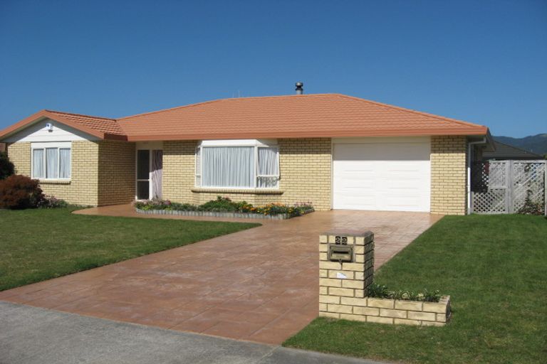 Photo of property in 22 Hadleigh Court, Paraparaumu, 5032