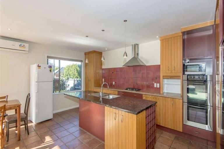 Photo of property in 18 Barlow Street, Ilam, Christchurch, 8041