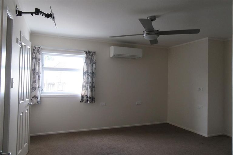 Photo of property in 117a Carlisle Road, Northcross, Auckland, 0632