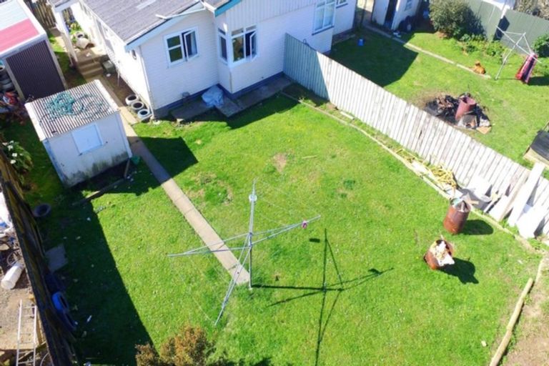 Photo of property in 16 Forth Street, Levin, 5510