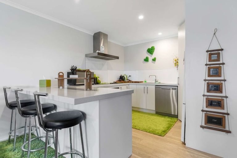 Photo of property in 14 Fuller Street, Papamoa Beach, Papamoa, 3118