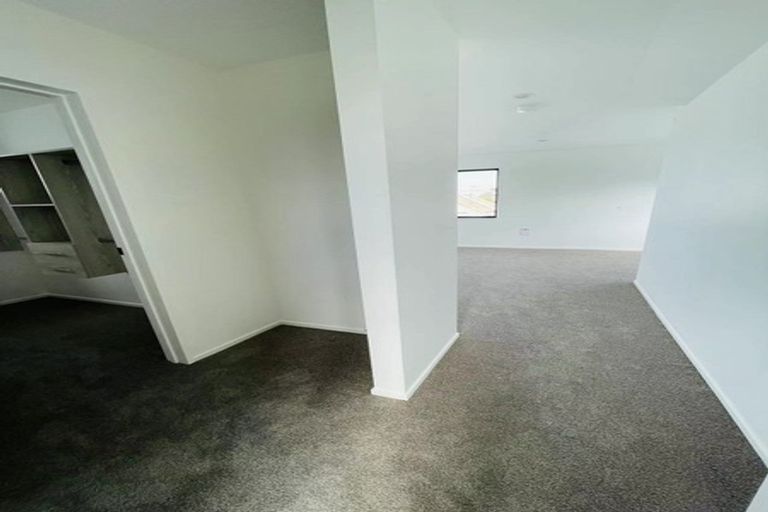 Photo of property in 1b Tui Glen Road, Birkenhead, Auckland, 0626