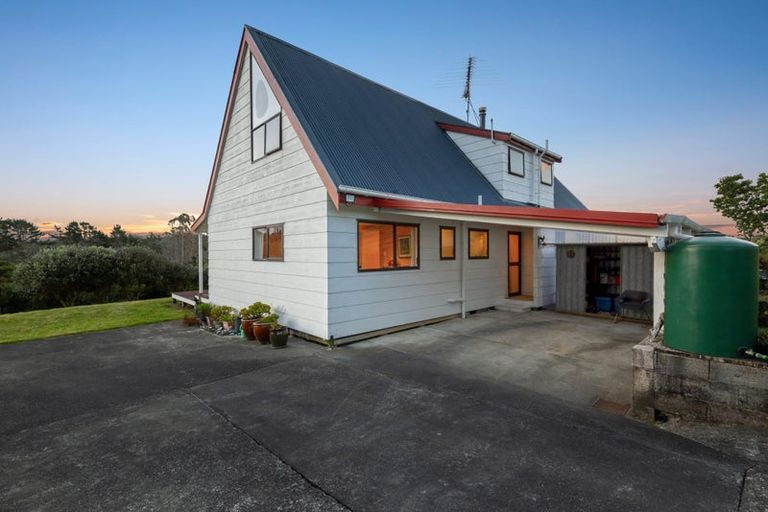 Photo of property in 224 Richards Road, Dairy Flat, Albany, 0794