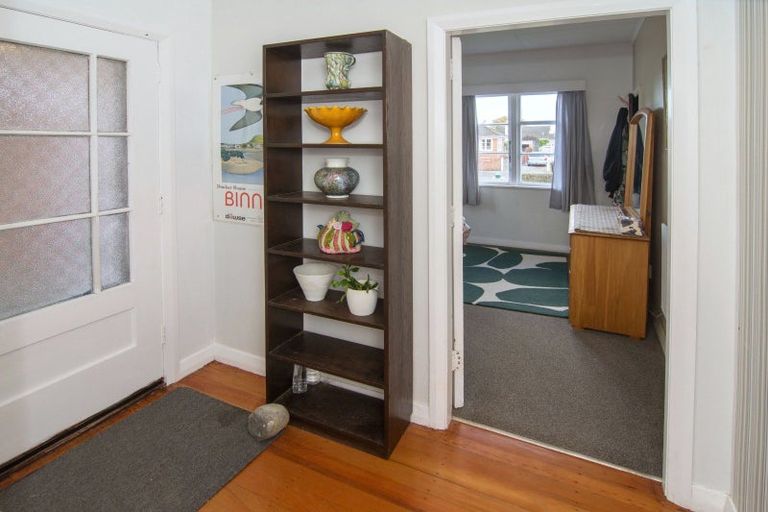 Photo of property in 27 Masters Crescent, Masterton, 5810