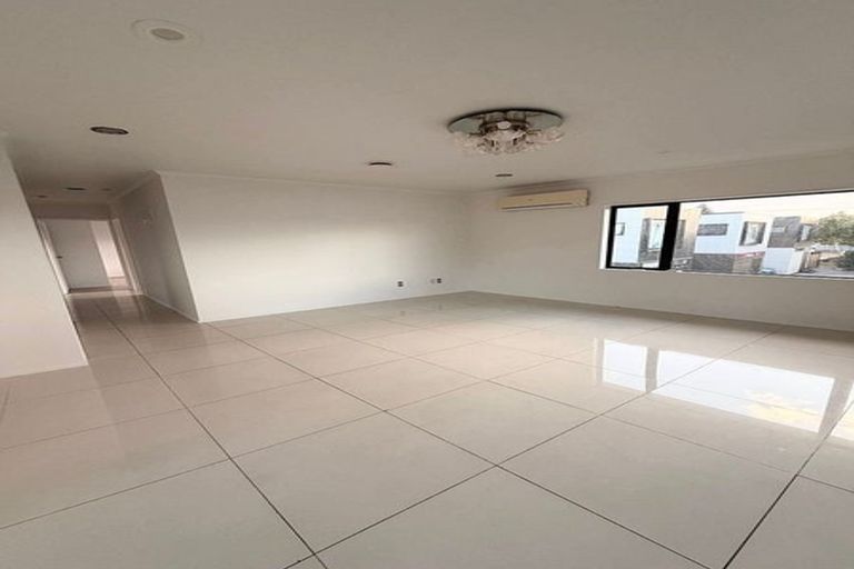 Photo of property in 38 Kenderdine Road, Papatoetoe, Auckland, 2025