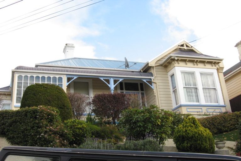 Photo of property in 17 Stonelaw Terrace, Maori Hill, Dunedin, 9010