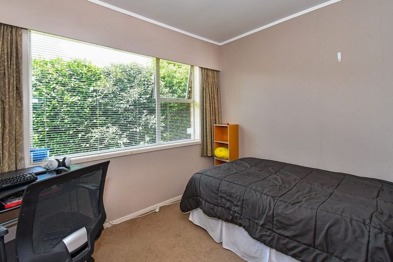 Photo of property in 6 Polandson Place, Opaheke, Papakura, 2113