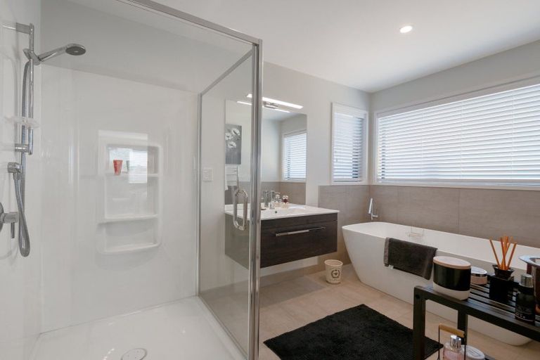 Photo of property in 22 Te Aranga Drive, Papamoa Beach, Papamoa, 3118