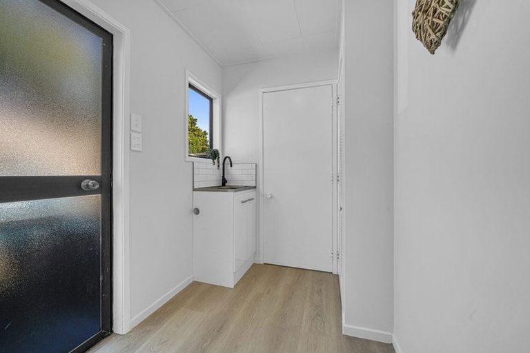 Photo of property in 2/40 Rosella Road, Mangere East, Auckland, 2024