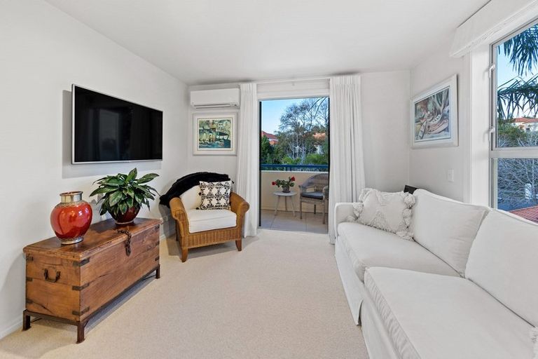 Photo of property in 54 Harbour Village Drive, Gulf Harbour, Whangaparaoa, 0930