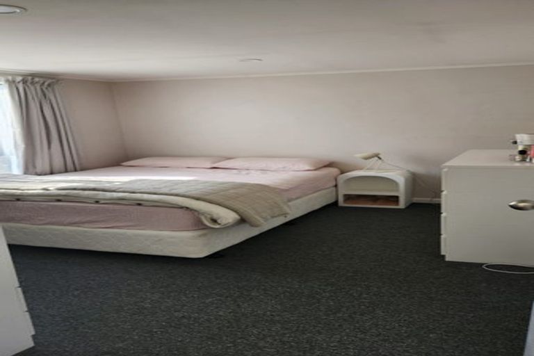 Photo of property in 323 Mazengarb Road, Paraparaumu, 5032