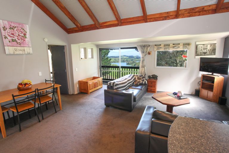 Photo of property in 72 Maungatawhiri Road, Raglan, 3295
