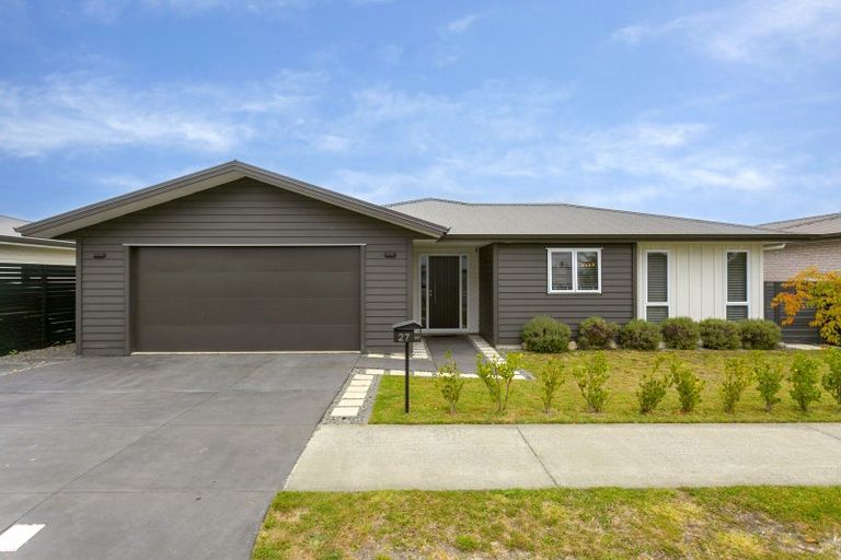 Photo of property in 27 Noumea Drive, Rangatira Park, Taupo, 3330