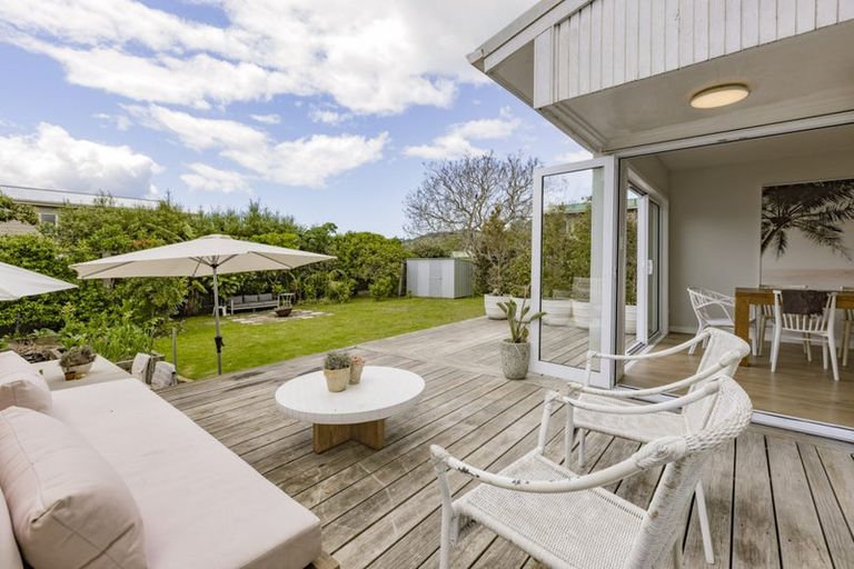 Photo of property in 9 Banks Road, Kawakawa Bay, Papakura, 2585