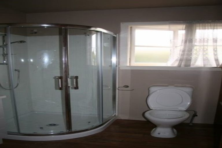 Photo of property in 12 Solway Avenue, Ilam, Christchurch, 8041