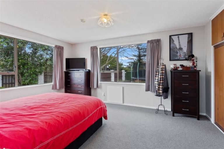 Photo of property in 41 Yellowstone Crescent, Burwood, Christchurch, 8083