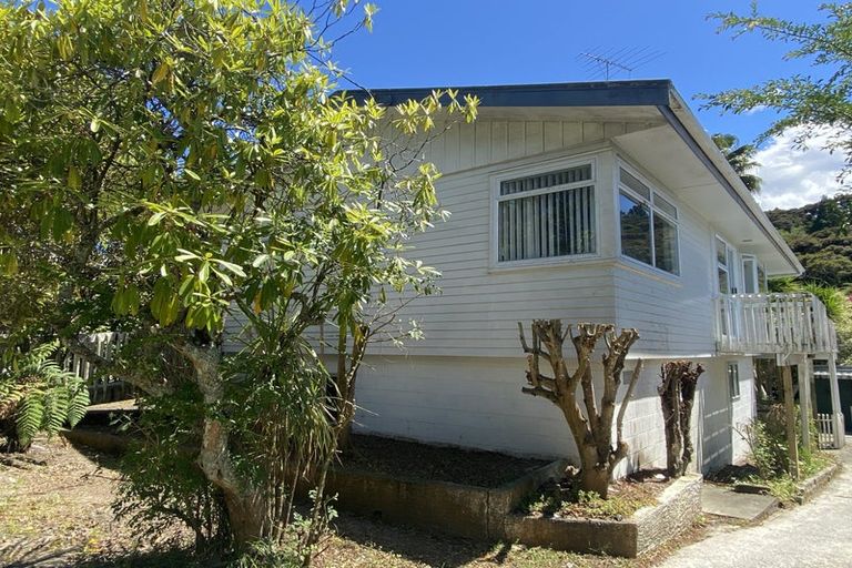 Photo of property in 70 Eskdale Road, Birkdale, Auckland, 0626