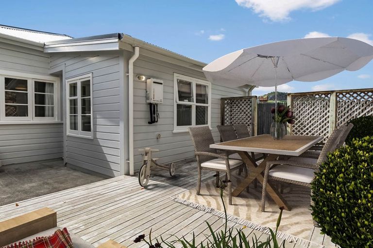 Photo of property in 22 Owen Street, Newtown, Wellington, 6021