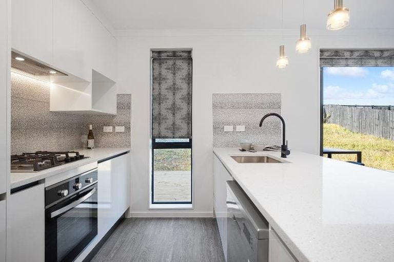 Photo of property in 14 Waikaha Street, Pokeno, 2472