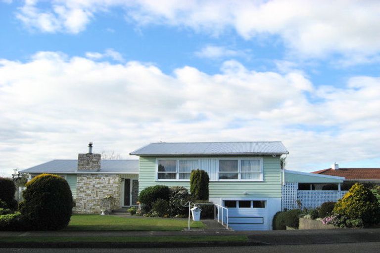 Photo of property in 3 Burn Street, Levin, 5510