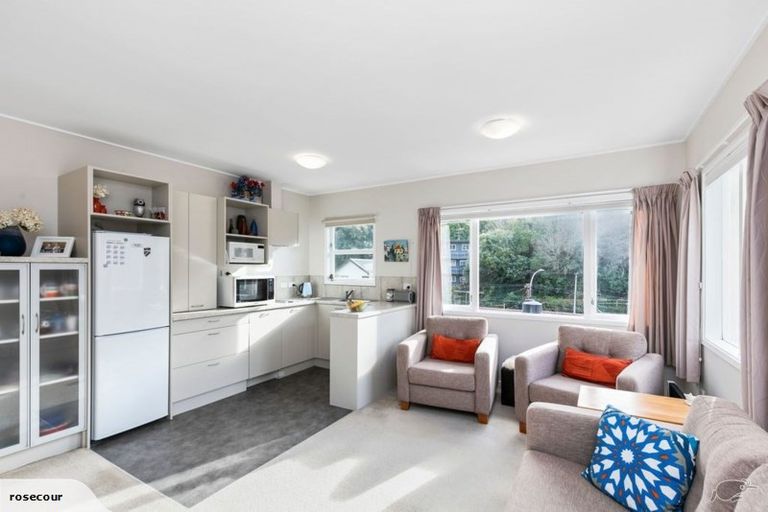 Photo of property in 7/147 Glenmore Street, Kelburn, Wellington, 6012