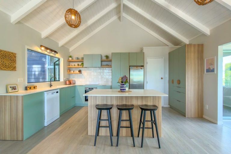 Photo of property in 14 Fishermans Bend, Whiritoa, Whangamata, 3691