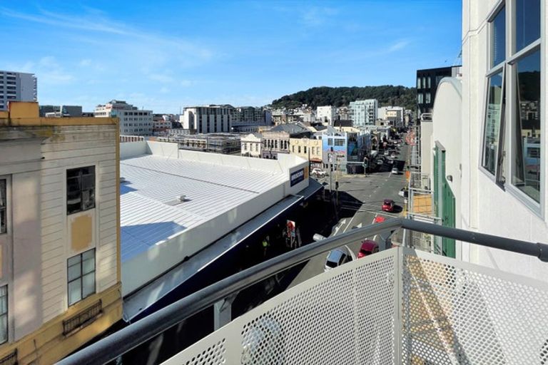 Photo of property in City Lodge, 402/115 Vivian Street, Te Aro, Wellington, 6011