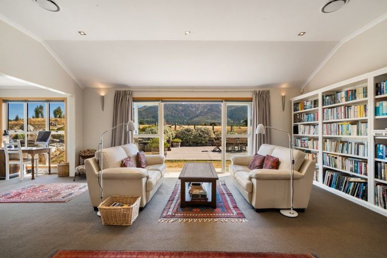 Photo of property in 136 Te Awa Road, Albert Town, Wanaka, 9382