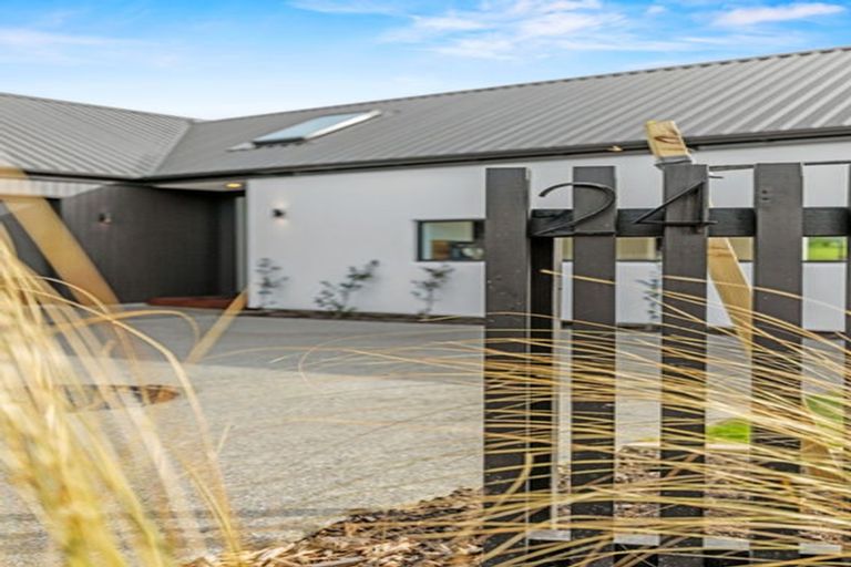 Photo of property in 24 Steve Askin Drive, Cracroft, Christchurch, 8022