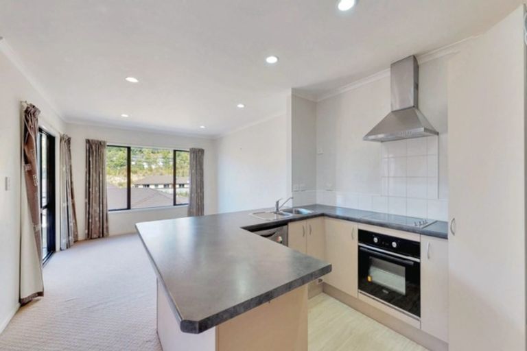 Photo of property in 2/19 Glencarron Place, Bethlehem, Tauranga, 3110