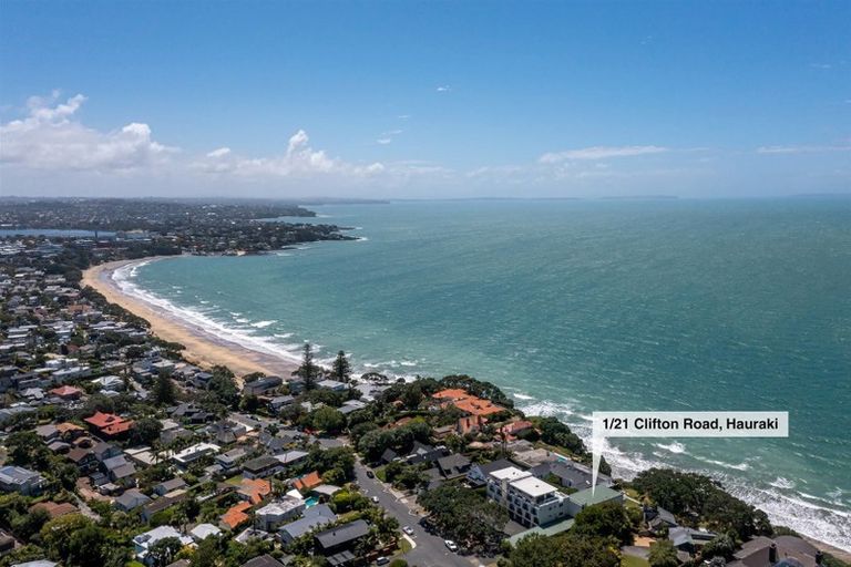 Photo of property in 1/21 Clifton Road, Hauraki, Auckland, 0622