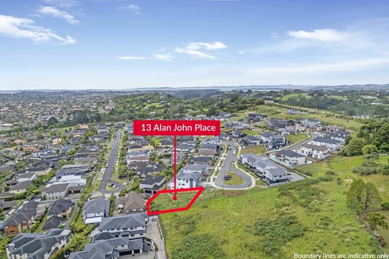 Photo of property in 13 Alan John Place, East Tamaki Heights, Auckland, 2016